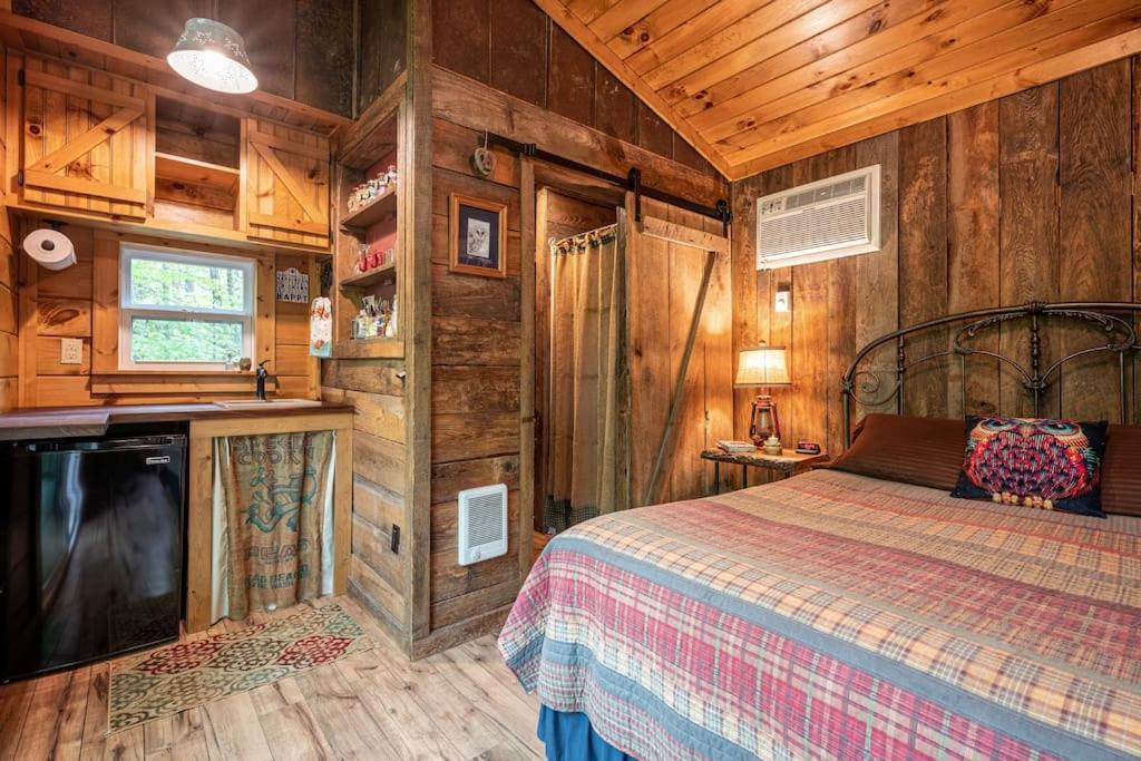 The Owl'S Perch Villa Robbinsville Exterior photo